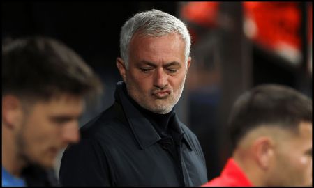 NEWCASTLE UPON TYNE, ENGLAND - OCTOBER 21: Jose Mourinho, Head Coach of Benfica, reacts during the UEFA Champions League 2025/26 League Phase MD3 match between Newcastle United FC and SL Benfica at St James' Park on October 21, 2025 in Newcastle upon Tyne, England.