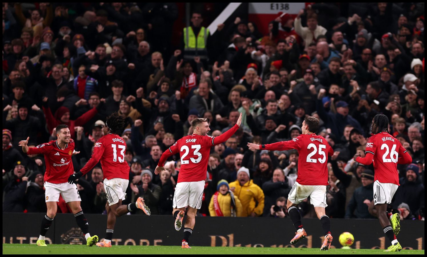 Manuel Ugarte with his Man Utd teammates