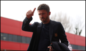 Michael Carrick giving the thumps-up