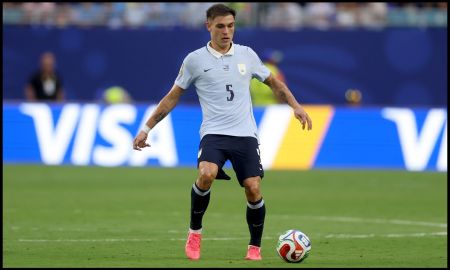 Manuel Ugarte in action for Uruguay