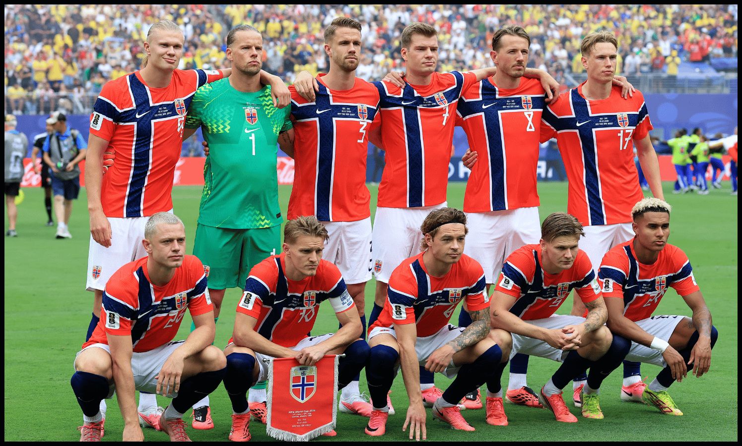 EAST RUTHERFORD, NEW JERSEY - JULY 05: Norway players pose for a team photograph before the FIFA World Cup 2026 Round of 16 match between Brazil and Norway at New York New Jersey Stadium on July 05, 2026 in East Rutherford, New Jersey.