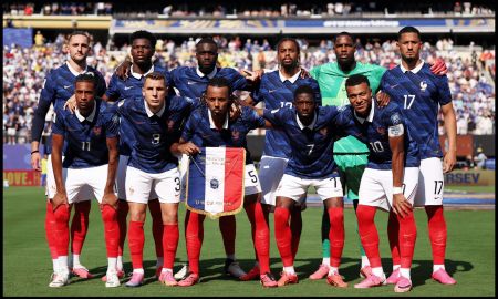 EAST RUTHERFORD, NEW JERSEY - JUNE 30: France players pose for a team photograph before the FIFA World Cup 2026 Round Of 32 match between France and Sweden at New York New Jersey Stadium on June 30, 2026 in East Rutherford, New Jersey.