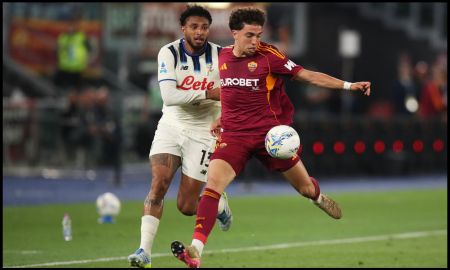 Ederson and Neil El Aynaoui fighting for the ball