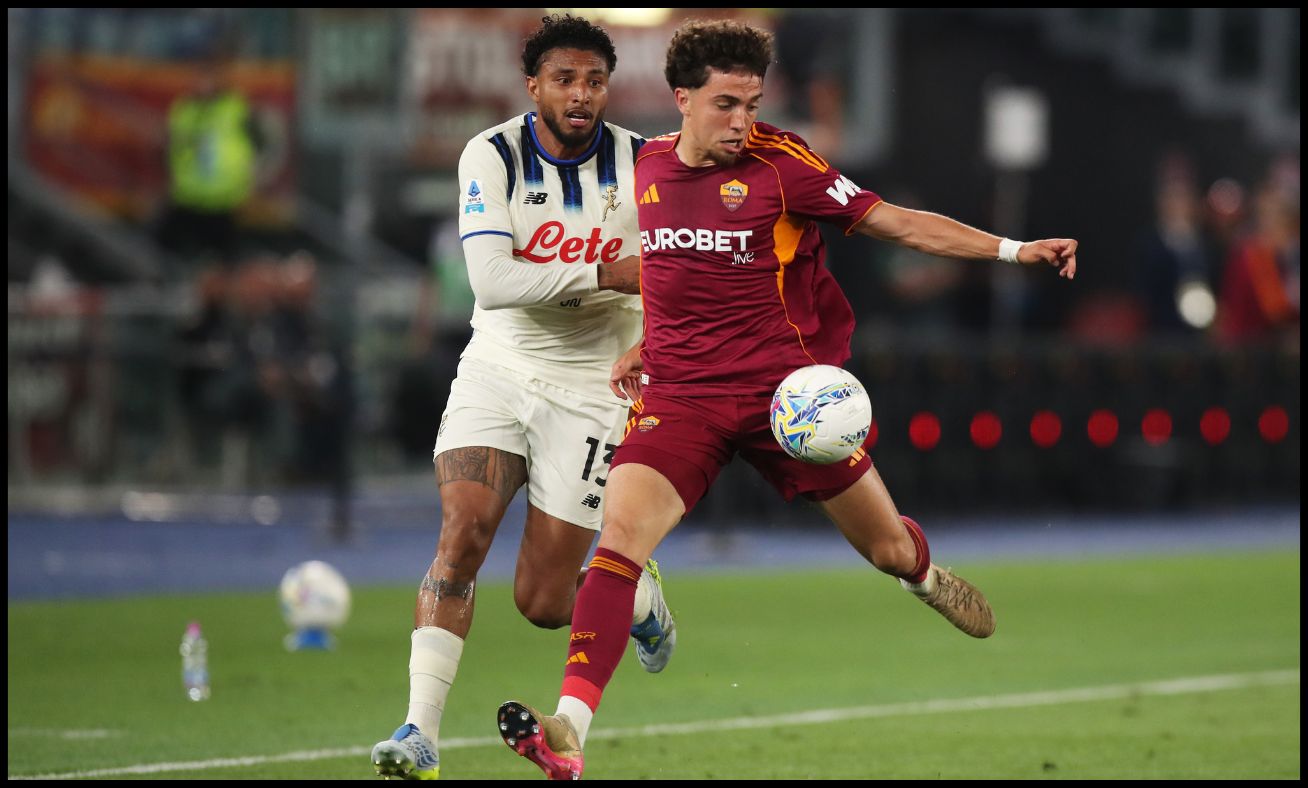 Ederson and Neil El Aynaoui fighting for the ball