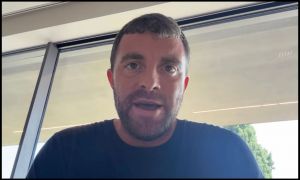 Fabrizio Romano discusses transfers on YouTube.