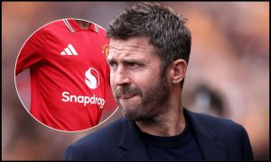 HULL, ENGLAND - AUGUST 22: Michael Carrick, Manager of Manchester United looks on before the Premier League 2026/27 match between Hull City and Manchester United at MKM Stadium on August 22, 2026 in Hull, England.