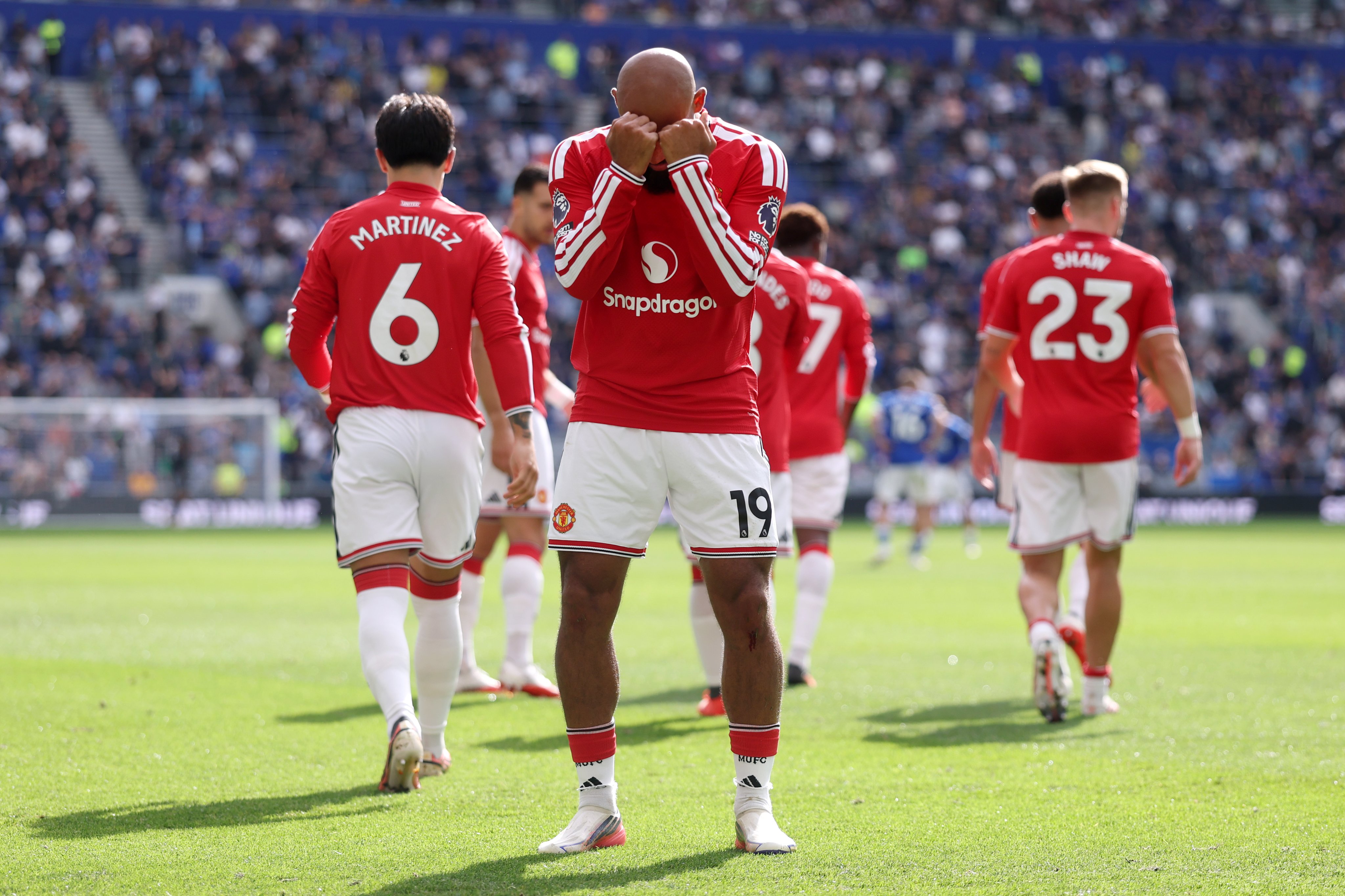Bryan Mbeumo celebrates