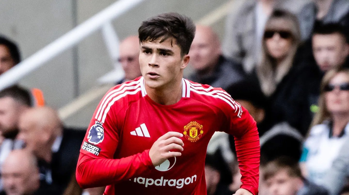 Harry Amass in action for Man United.