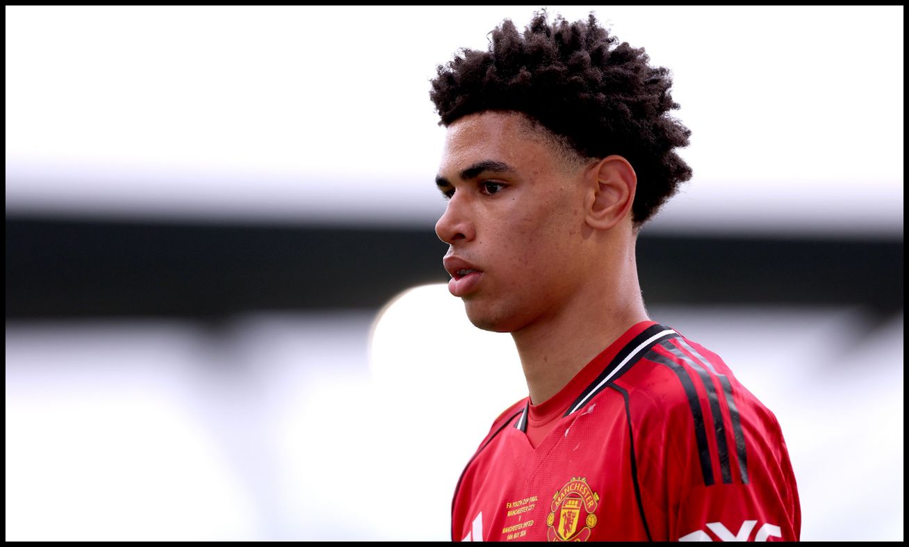 Noah Ajayi in action for Man Utd U21