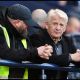 Gordon Strachan looking on