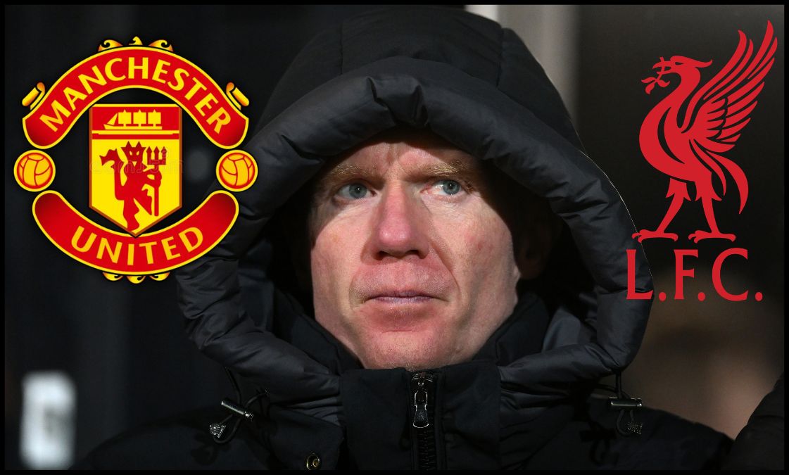 Paul Scholes looking on