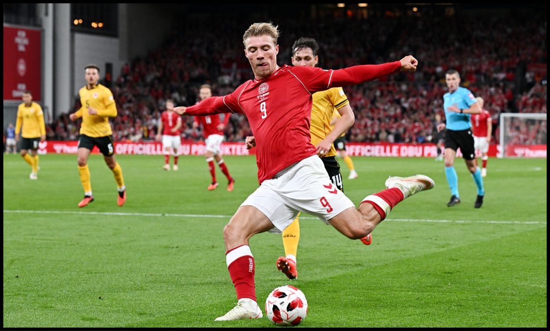 Rasmus Hojlund in action for Denmark